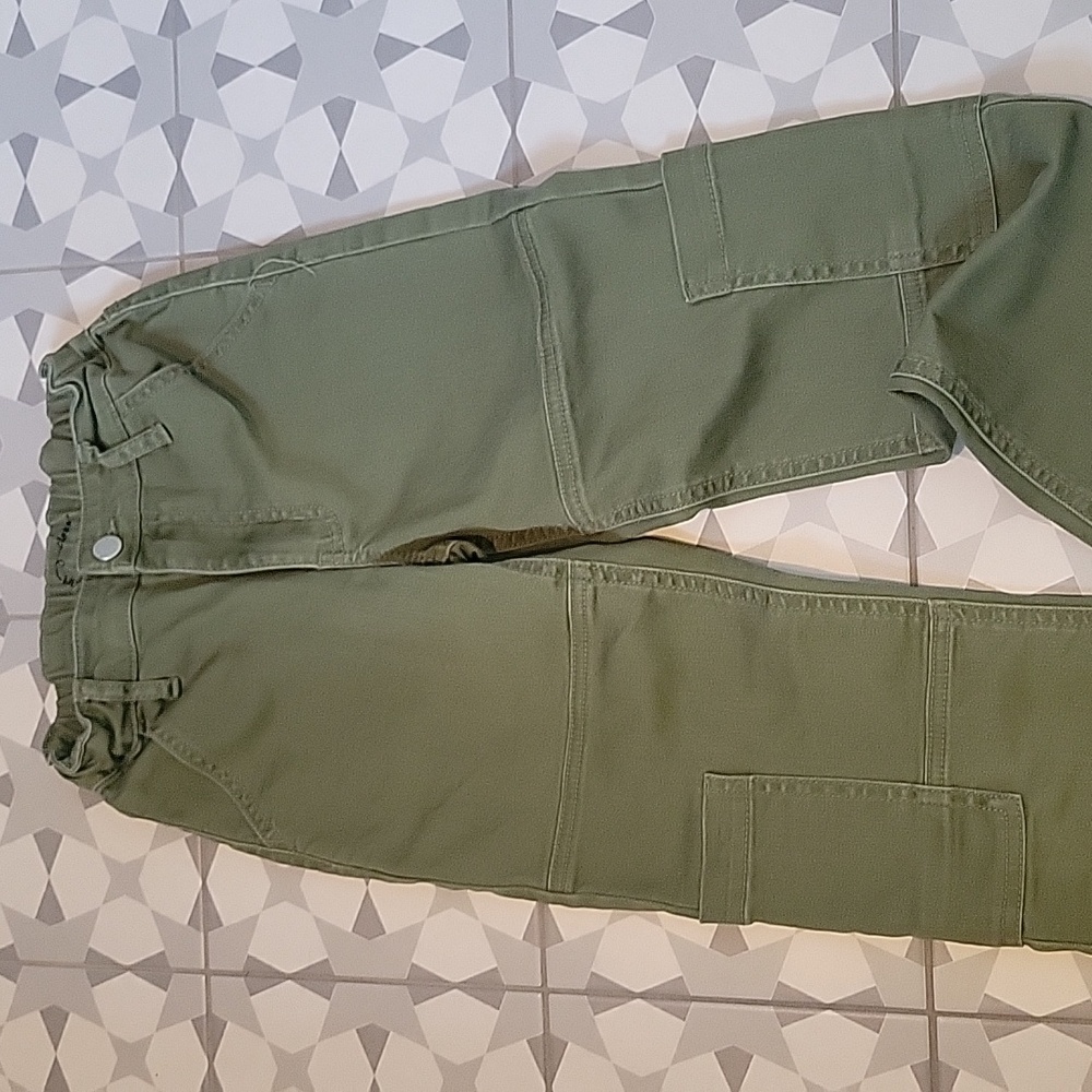 Art class green cargo pants